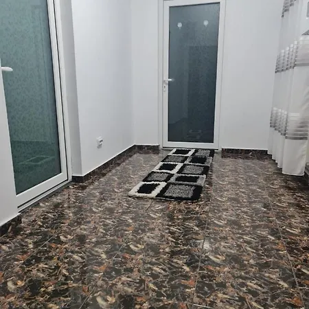 Casa Complet Utilata Minim 2 Nopti Apartament Bucureşti