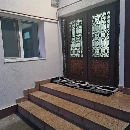 Casa Complet Utilata Minim 2 Nopti *
